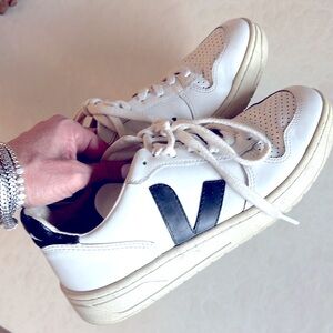 Veja sneakers